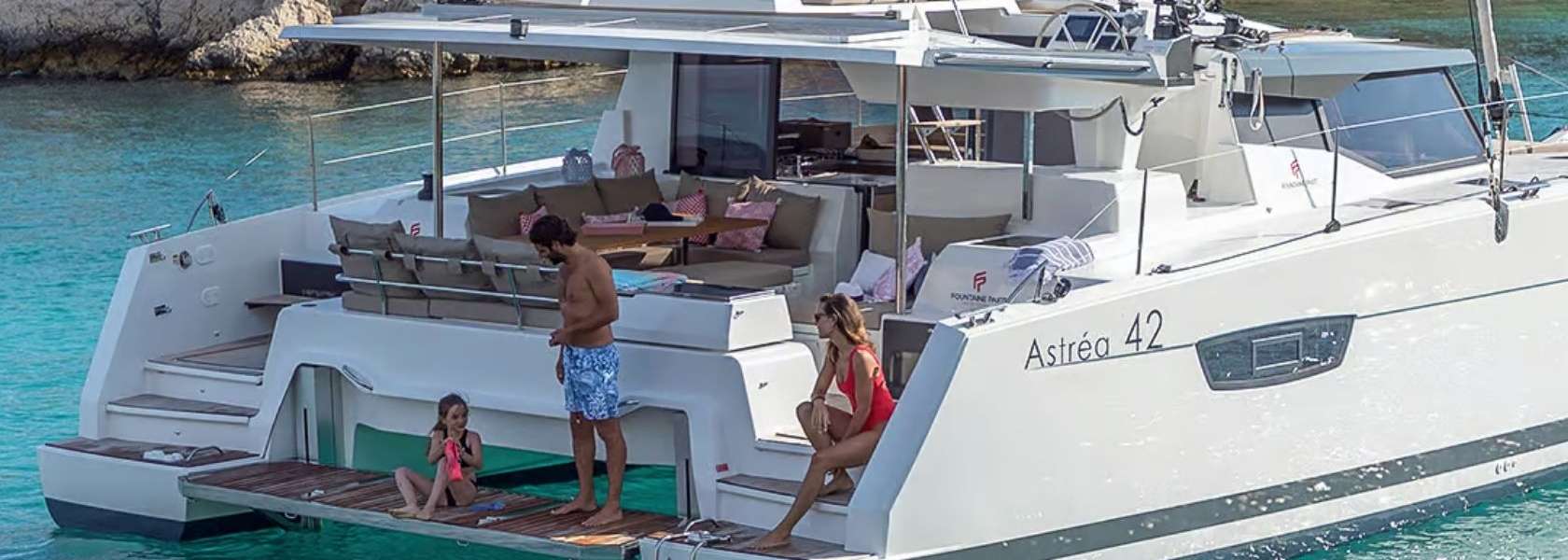 Catamaran Astrea 42