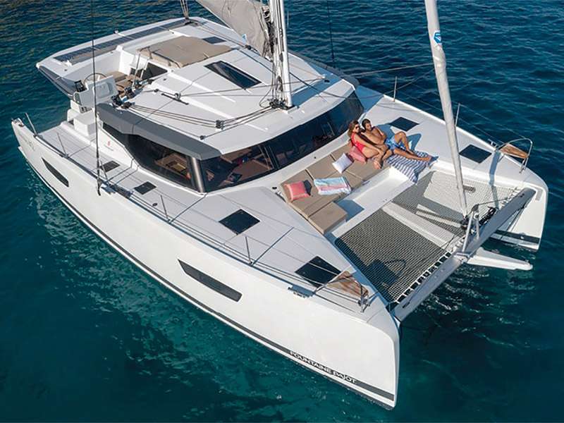 Catamaran Astrea 42