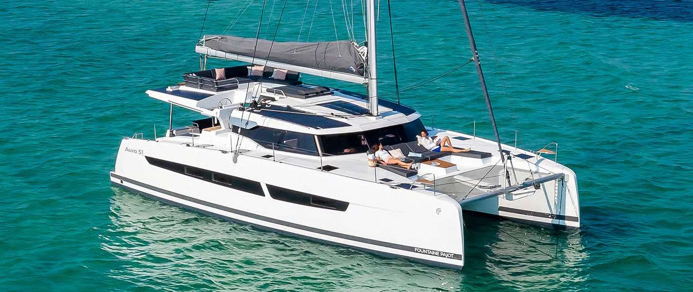 Catamaran Aura 51