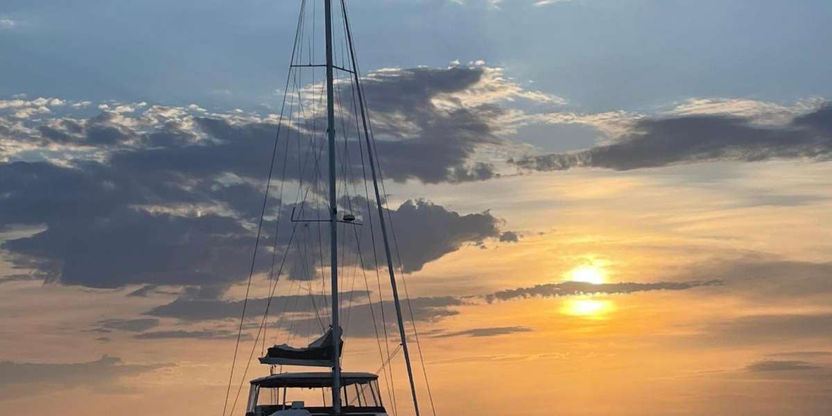 Катамаран Aventura 37