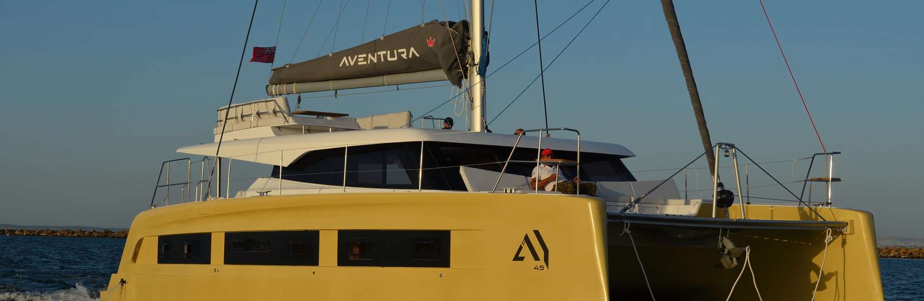 Katamaran Aventura 45