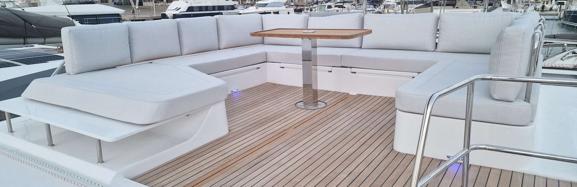 Катамаран Aventura 45