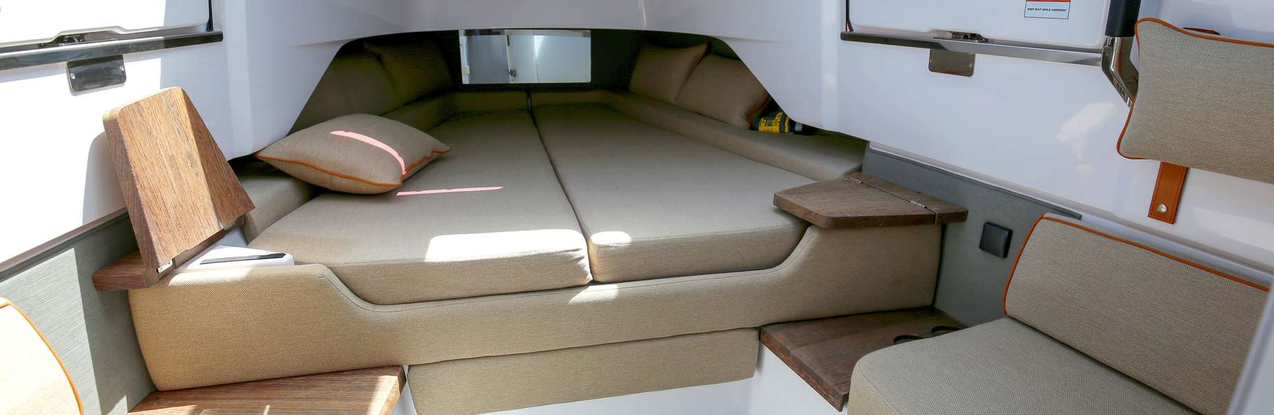 Łódź Motorowa Axopar 37 XC Cross Cabin