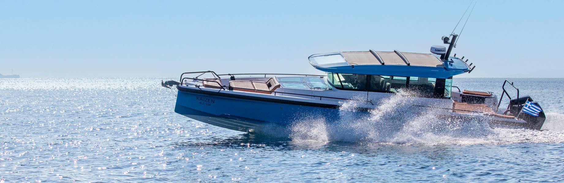 Bateaux à moteur Axopar 37 XC Cross Cabin