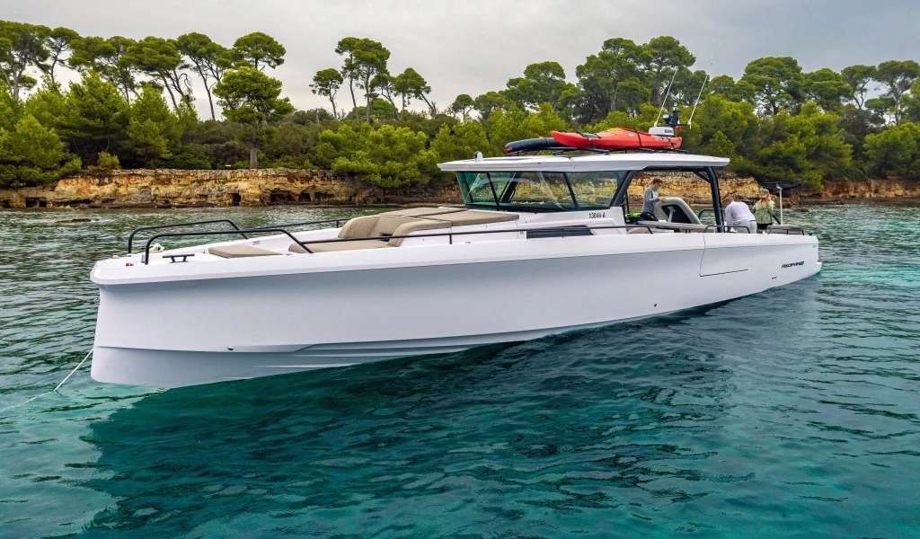 Motorboot Axopar 45 Cross Top