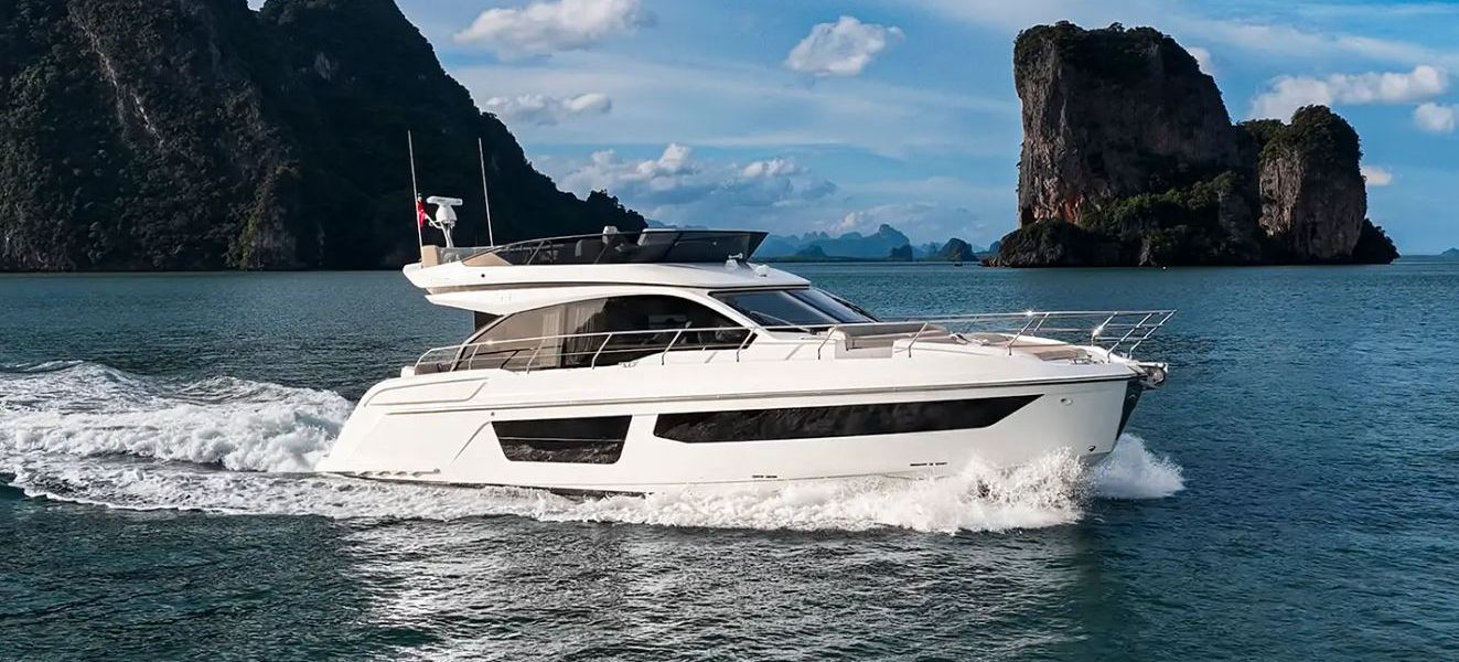 Motor boat Azimut 53 Fly