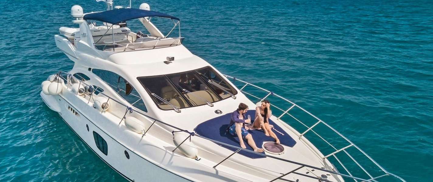 Bateaux à moteur Azimut 55
