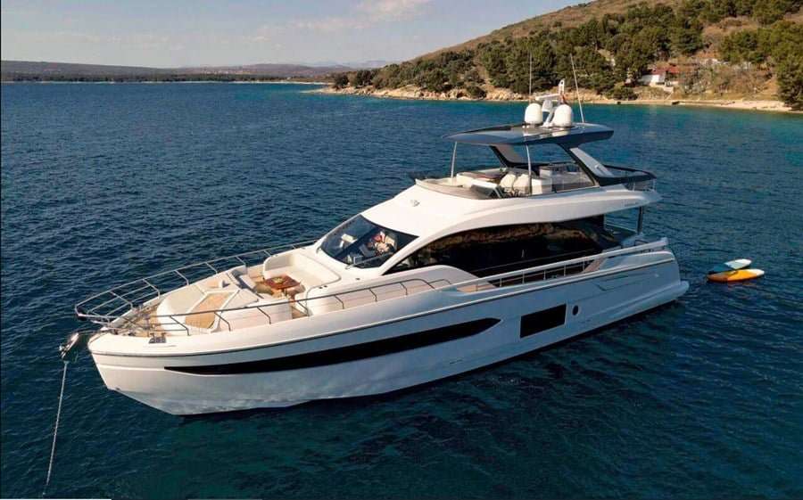 Luxury Yacht Azimut 78