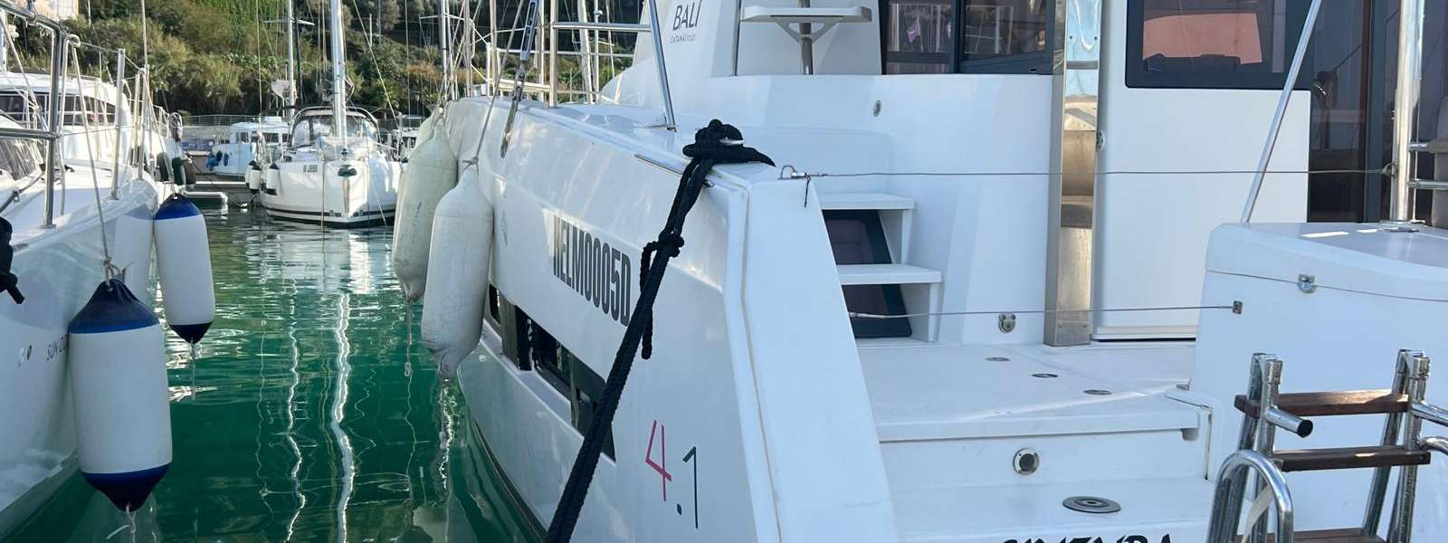 Catamarán Bali 4.1