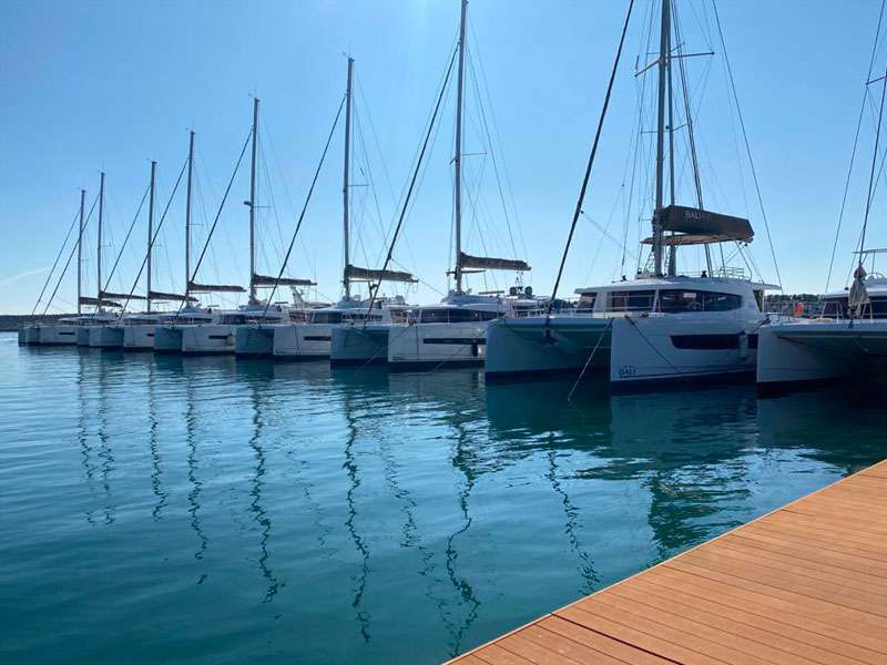 Catamaran Bali 4.1