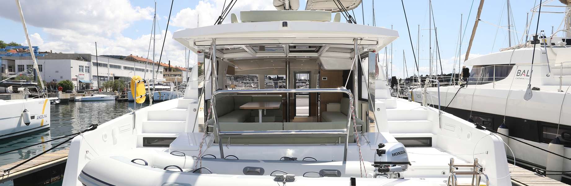 Catamaran Bali 4.2