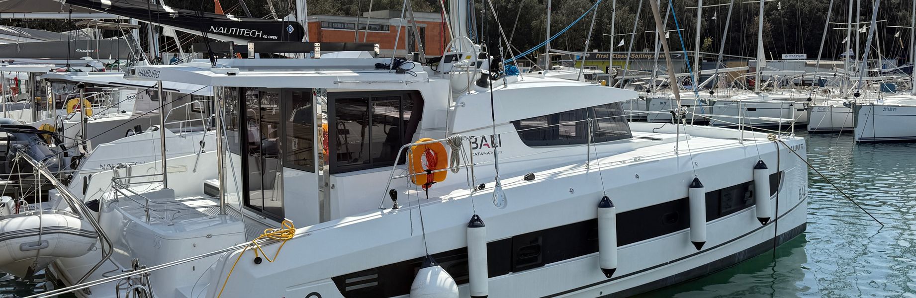 Catamarán Bali 4.2