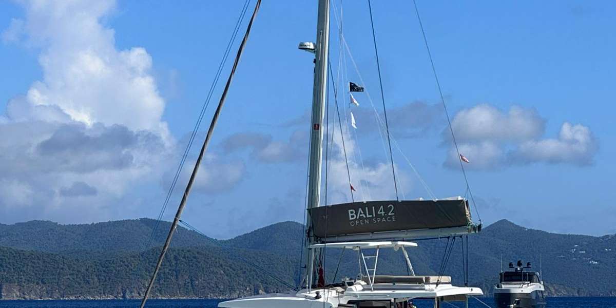Catamaran Bali 4.2