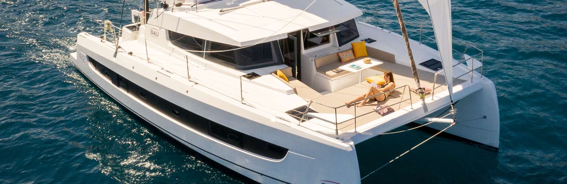 Catamaran Bali 4.2