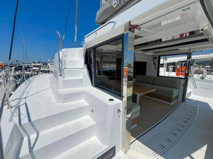 Catamaran Bali 4.2