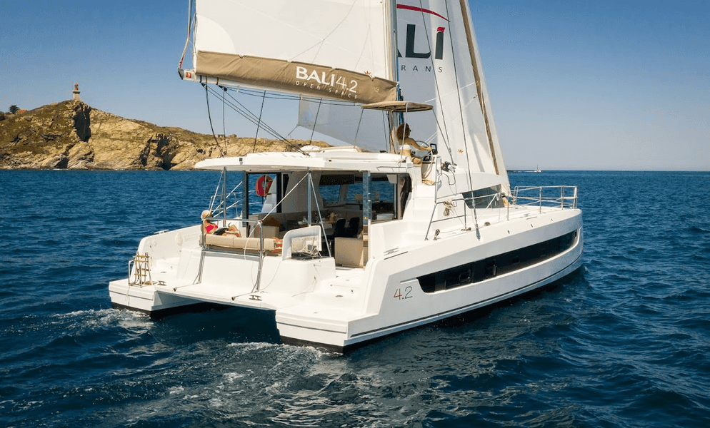 Catamaran Bali 4.2