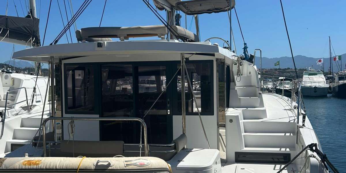 Catamaran Bali 4.2