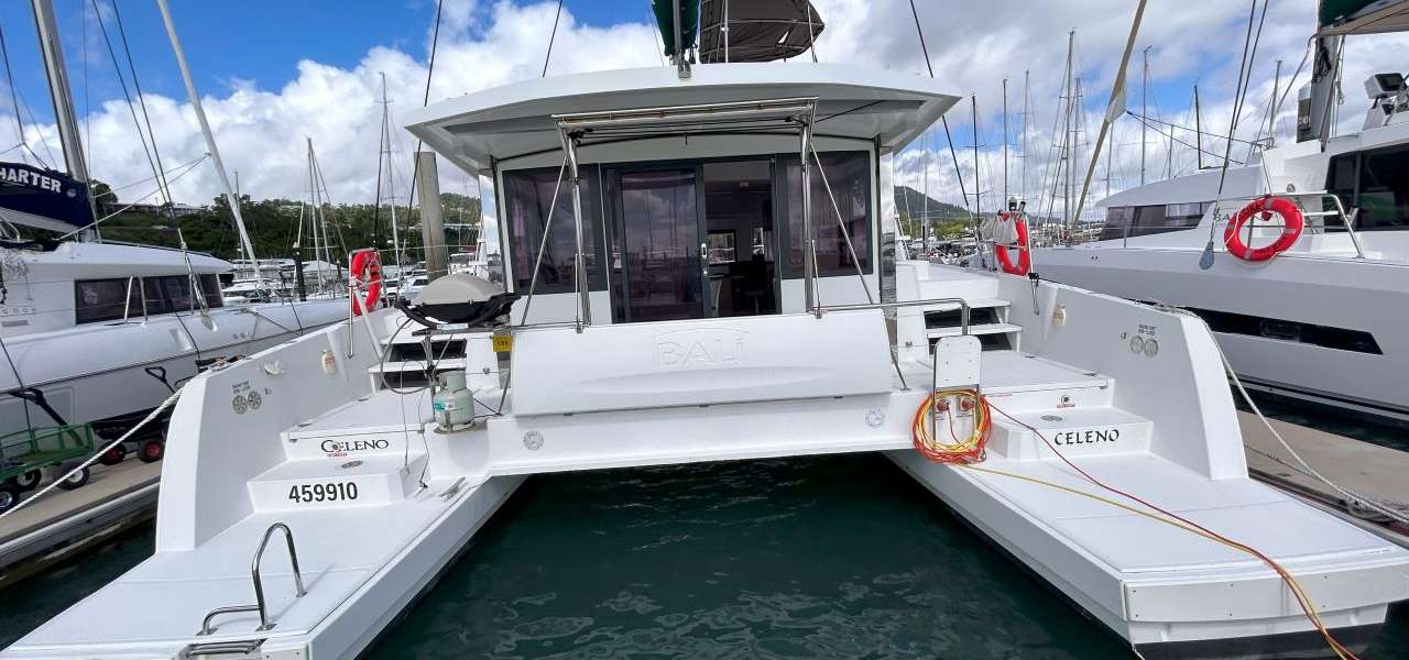 Catamaran Bali 4.3
