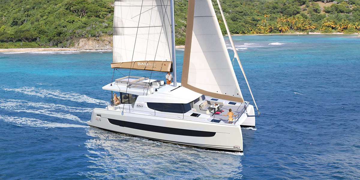 Catamaran Bali 4.4
