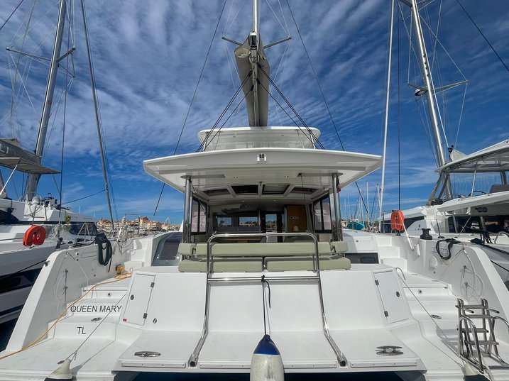 Catamaran Bali 4.6