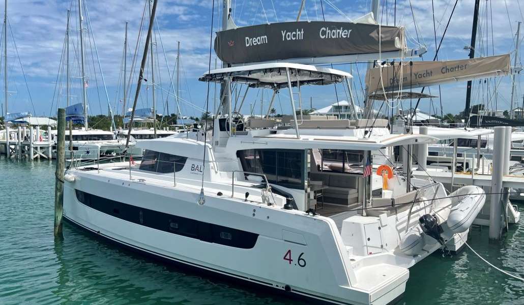 Catamarano Bali 4.6