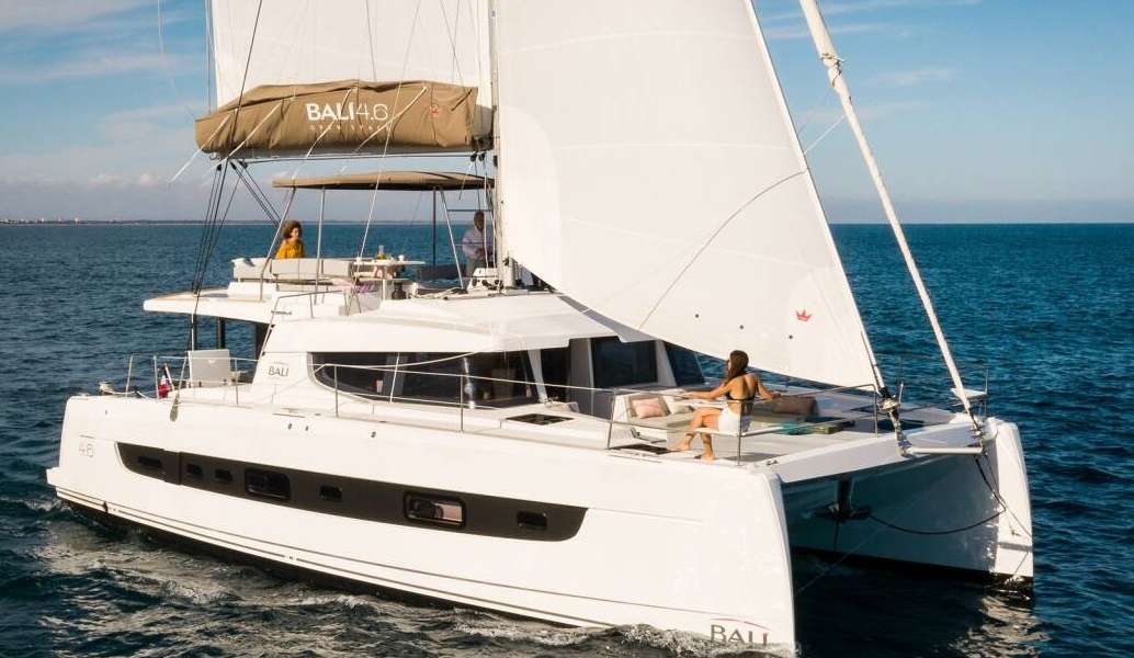 Catamaran Bali 4.6