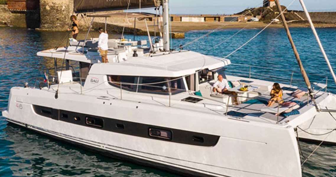 Catamarán Bali 4.6