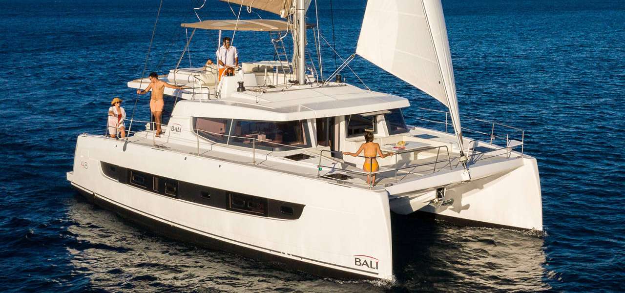 Katamaran Bali 4.8