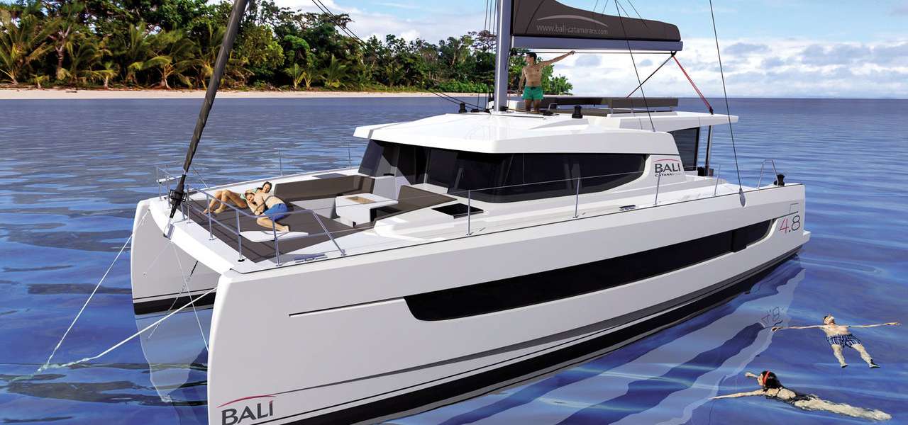 Catamarano Bali 4.8