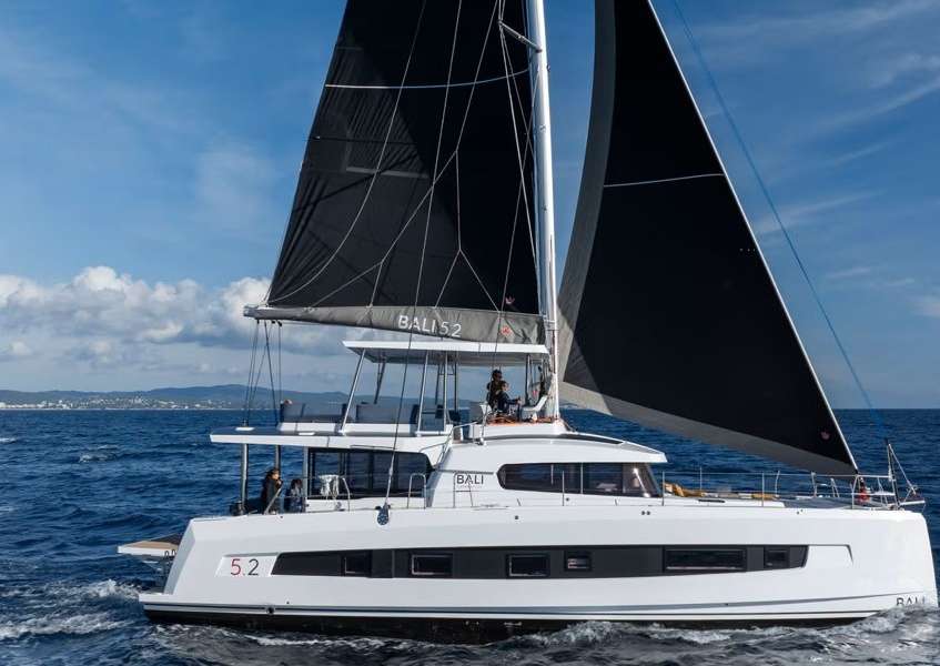 Catamarano Bali 5.2