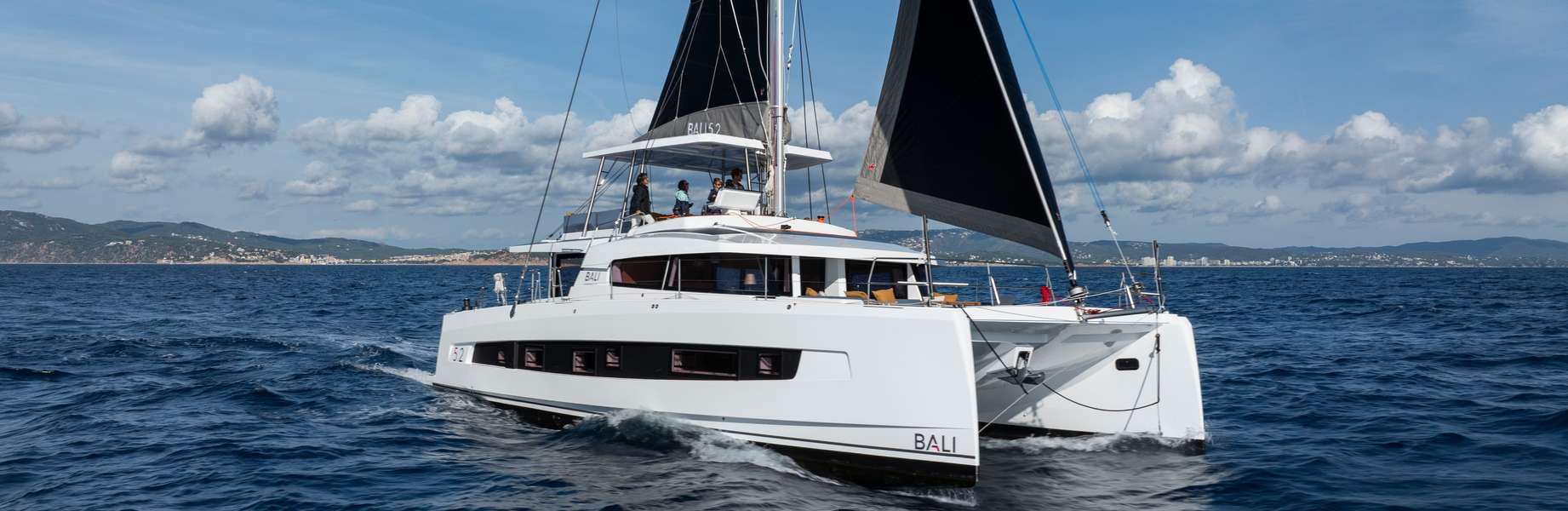 Katamaran Bali 5.2