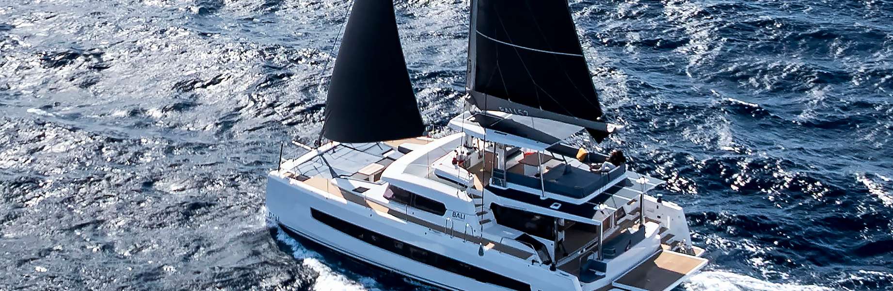 Catamaran Bali 5.2