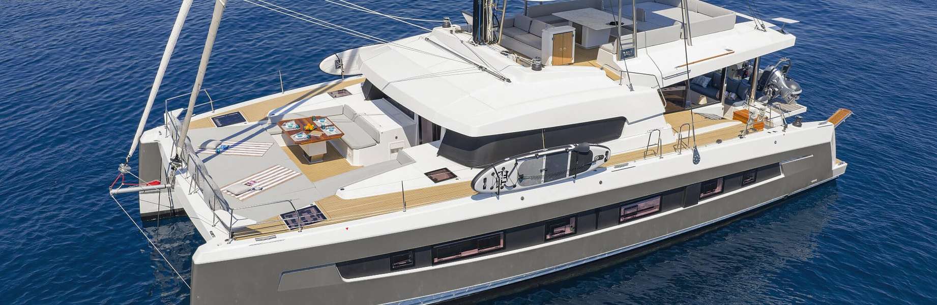 Catamaran Bali 5.8