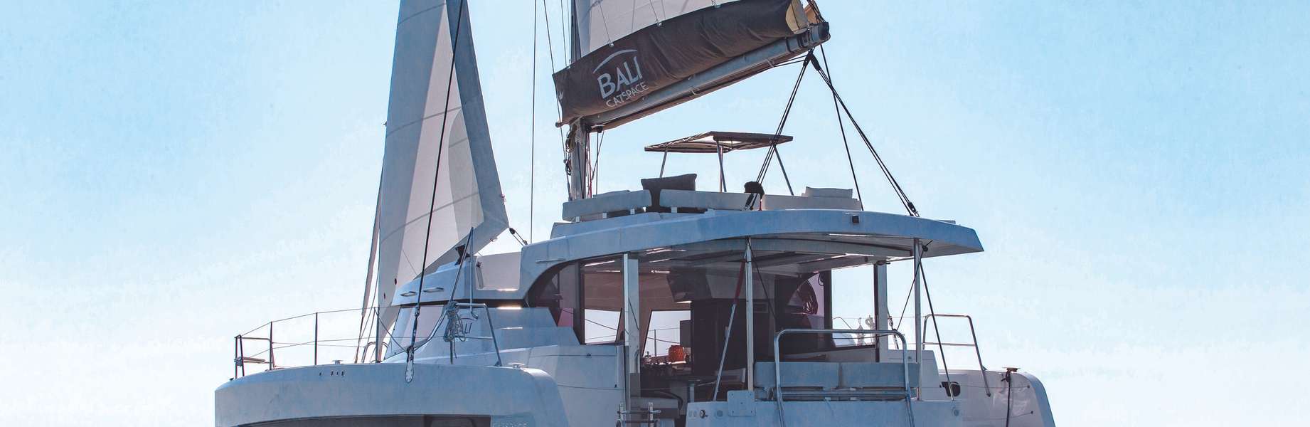 Catamarano Bali Catspace Voile