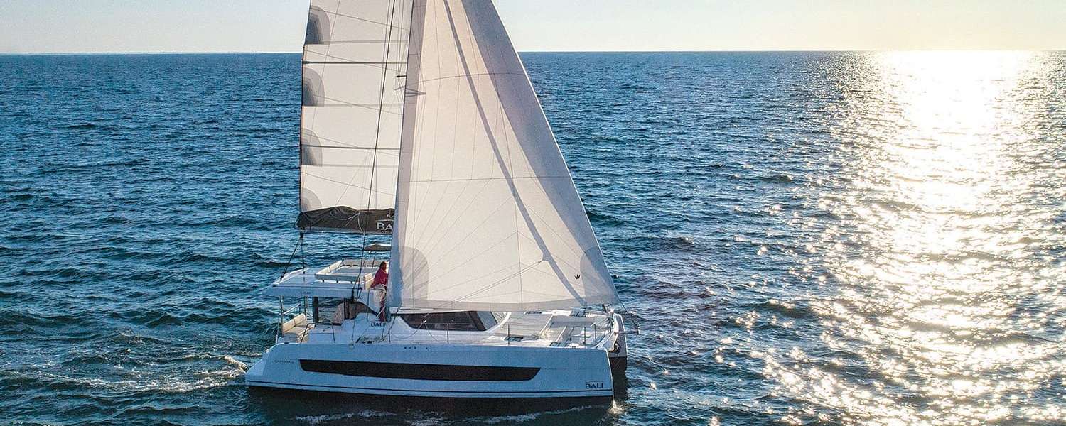 Katamaran Bali Catspace Voile