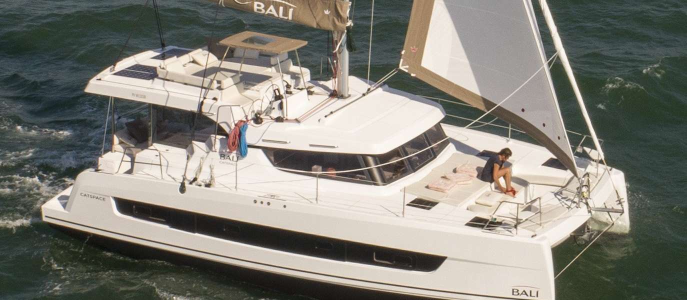 Catamaran Bali Catspace Voile
