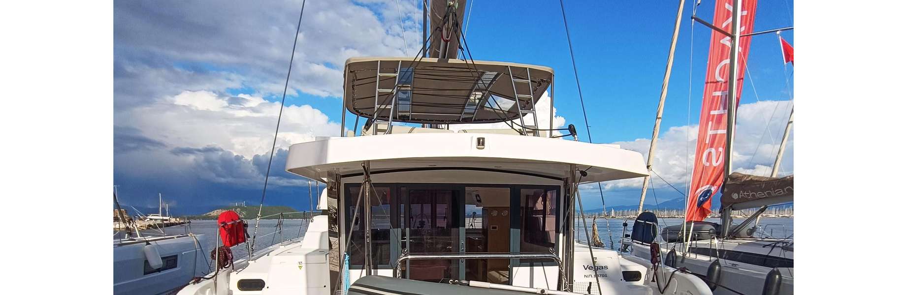 Katamaran Bali Catspace Voile