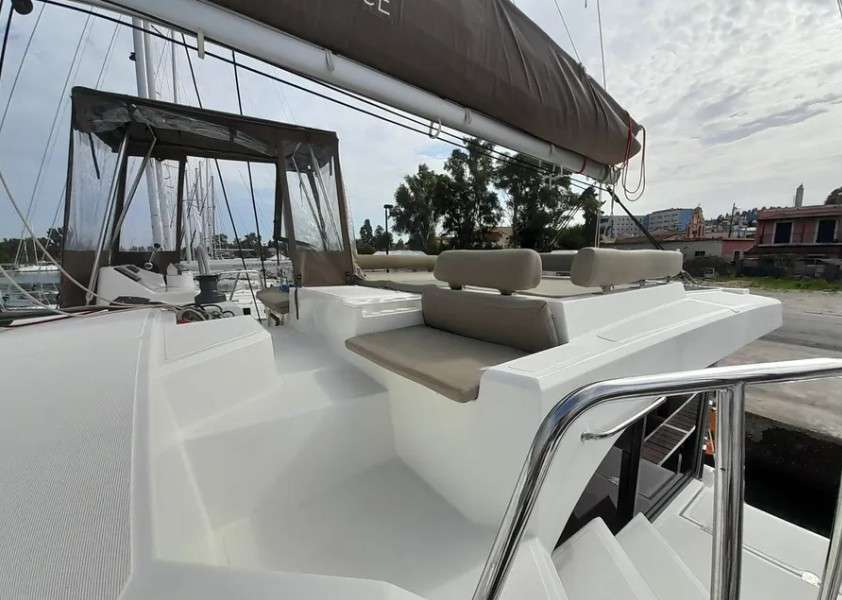 Catamarano Bali Catspace Voile