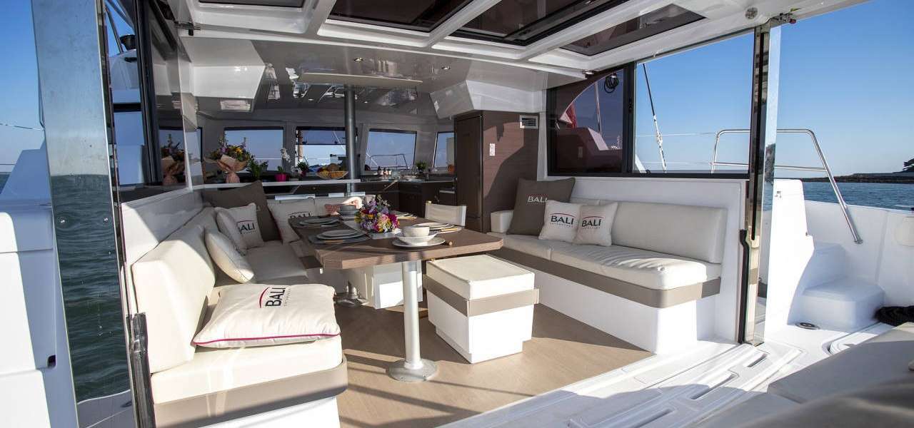 Katamaran Bali Catspace Voile