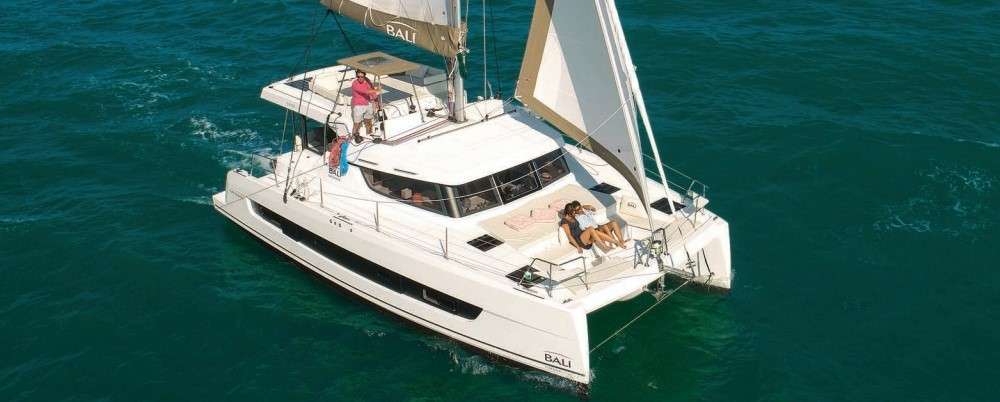 Catamaran Bali Catspace Voile