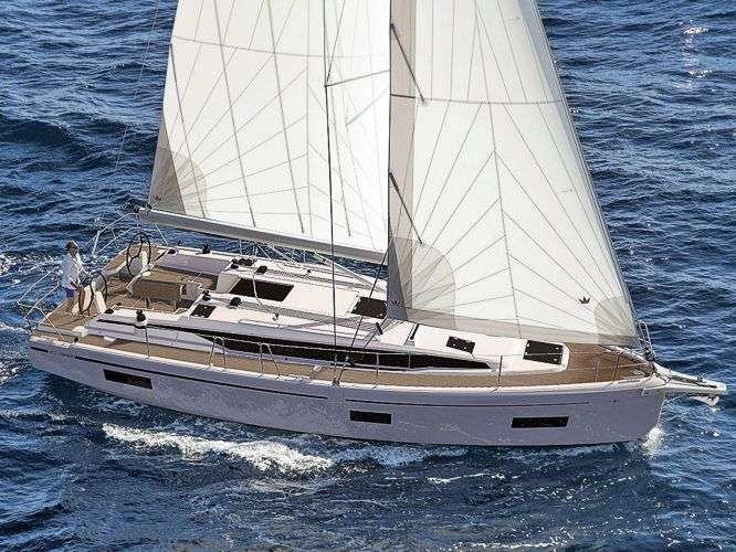 Sailboat Bavaria C38