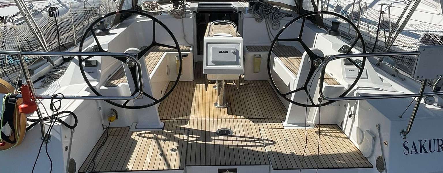 Velero Bavaria C42