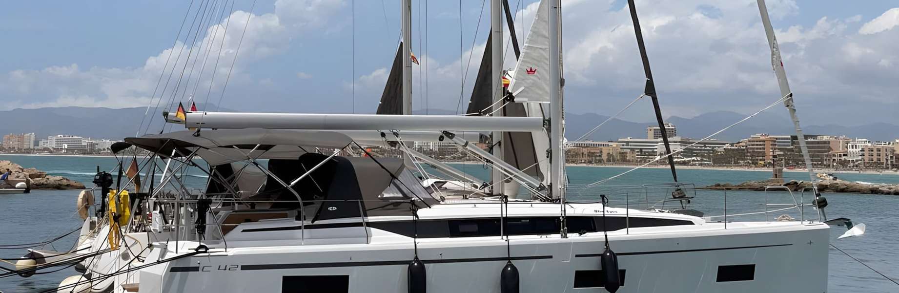 Velero Bavaria C42