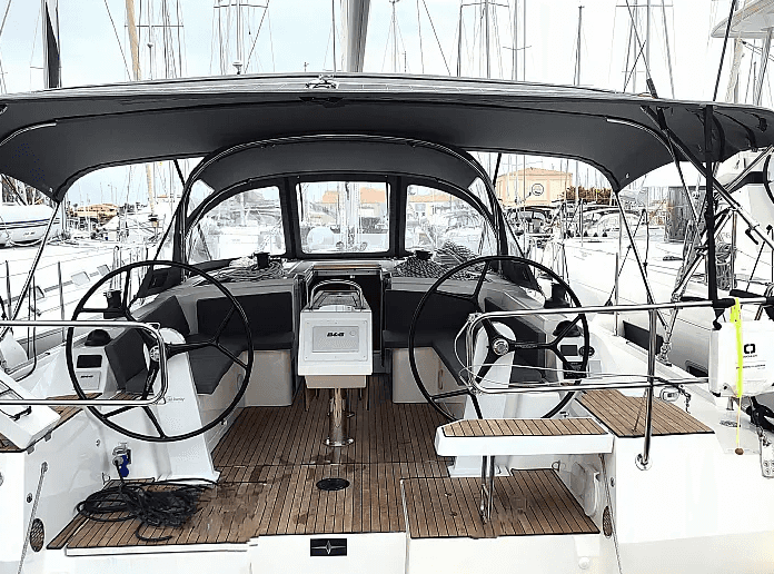 Velero Bavaria C42
