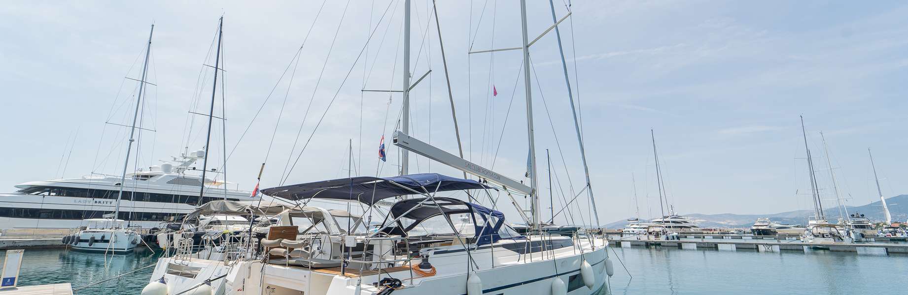 Парусная яхта Bavaria Cruiser 57