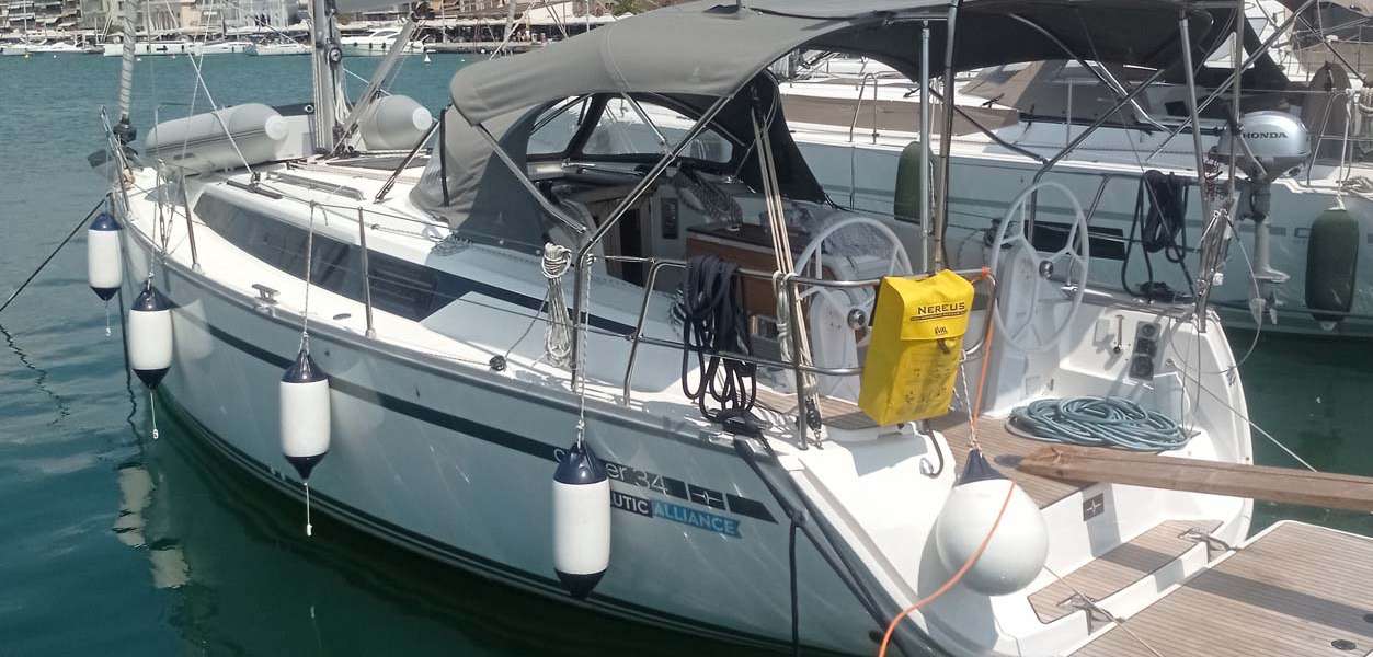 Sailboat Bavaria Cruiser 34