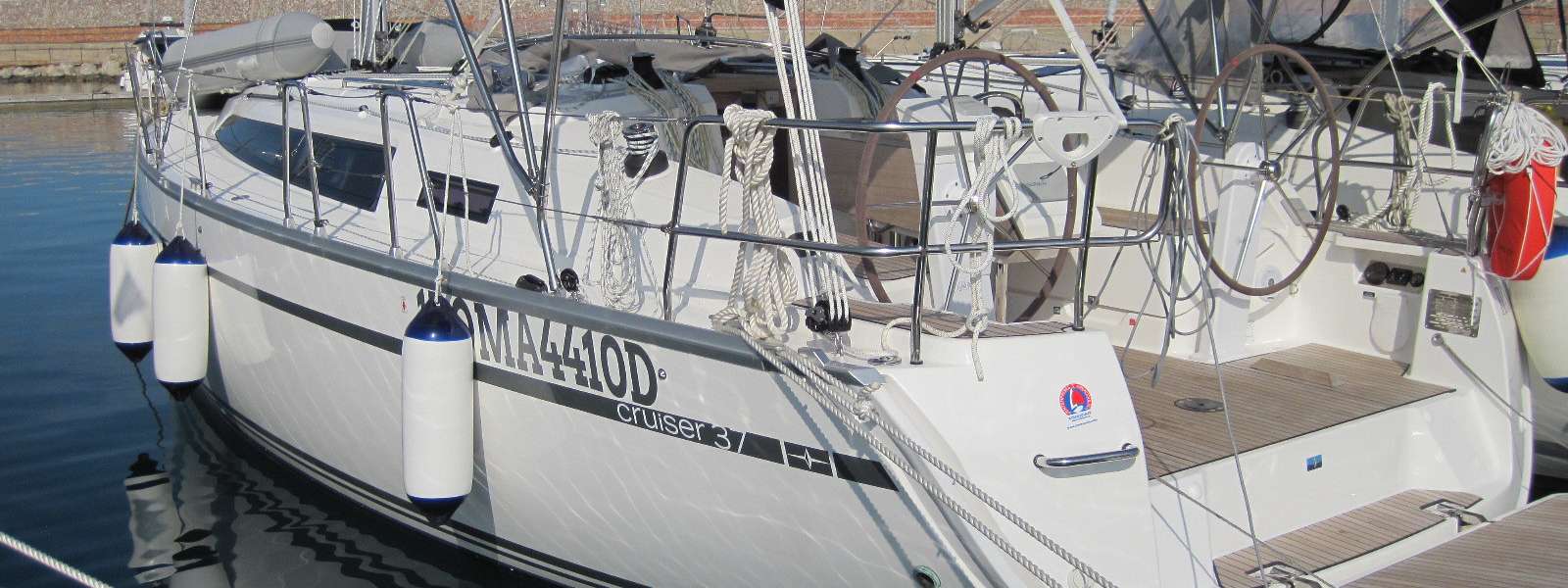 Sailboat Bavaria 37 Cruiser