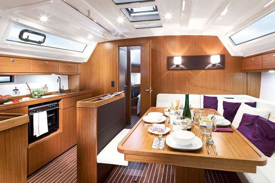 Парусная яхта Bavaria 46 Cruiser