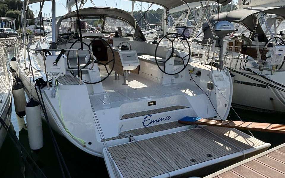 Sailboat Bavaria Cruiser 46