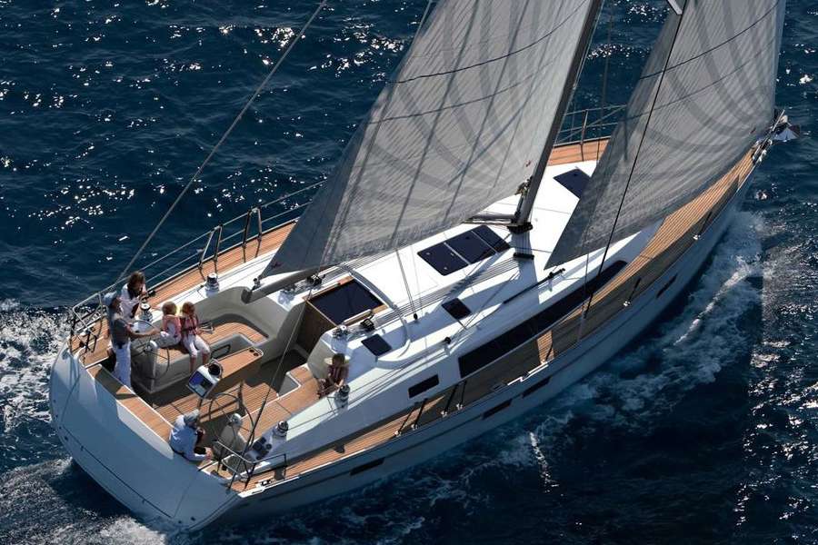 Sailboat Bavaria Cruiser 46